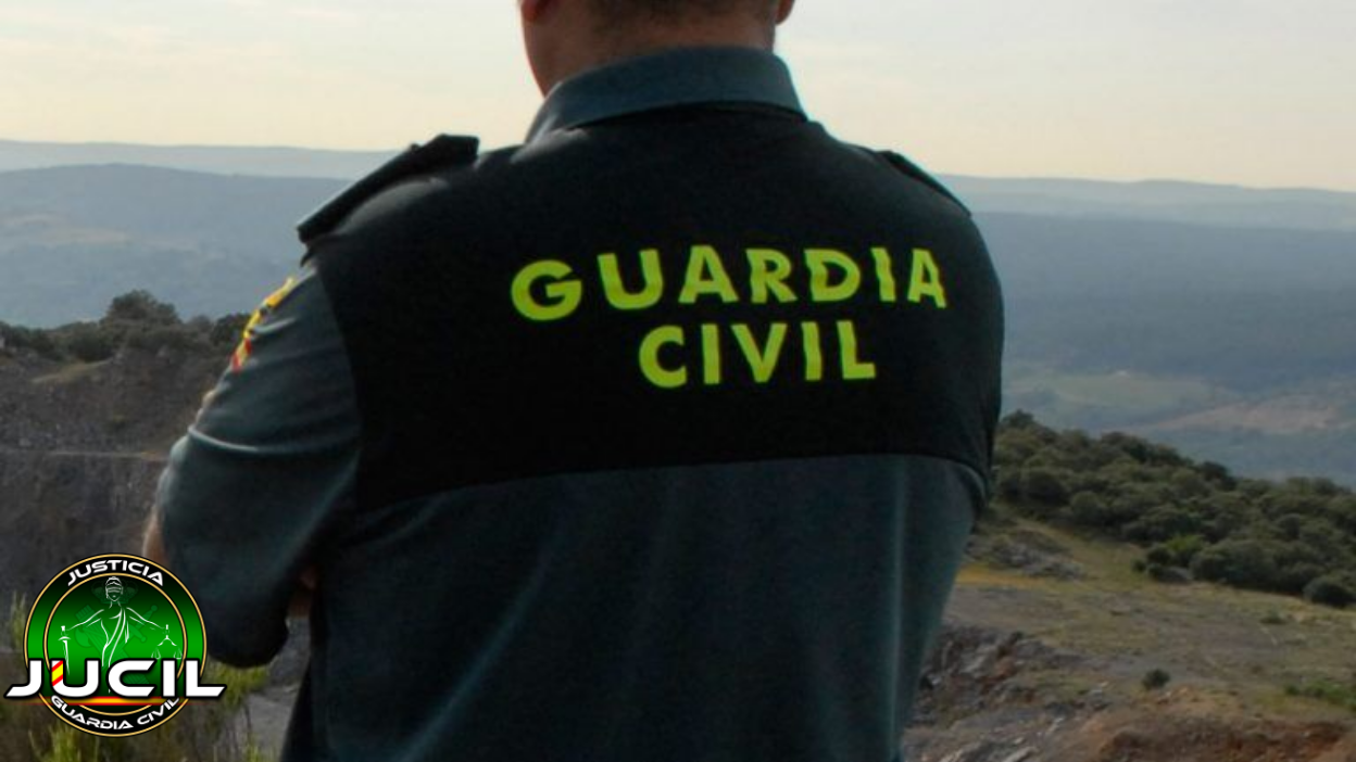 Un agente de la Guardia Civil en uniforme, representando la justicia tras una agresión en Navarra.